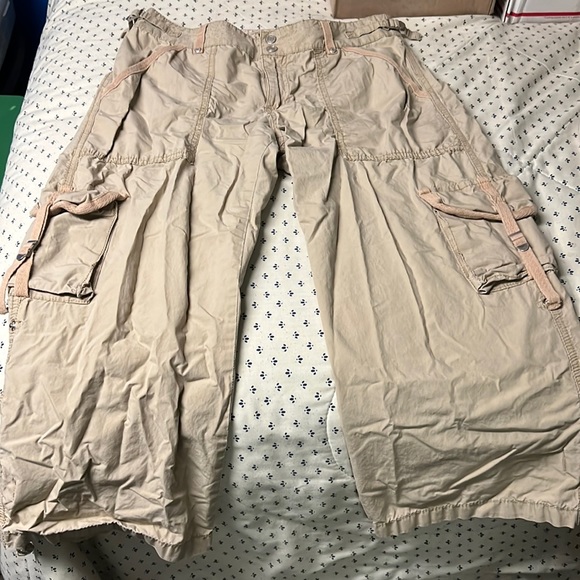 Shorts - Picture 1 of 4